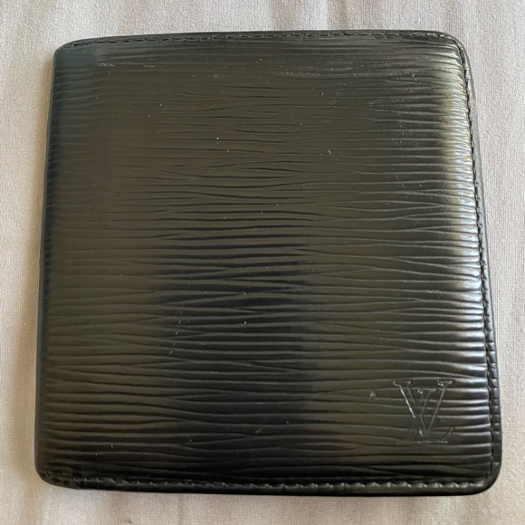 LOUIS VUITTON WALLET - Picture 1 of 7